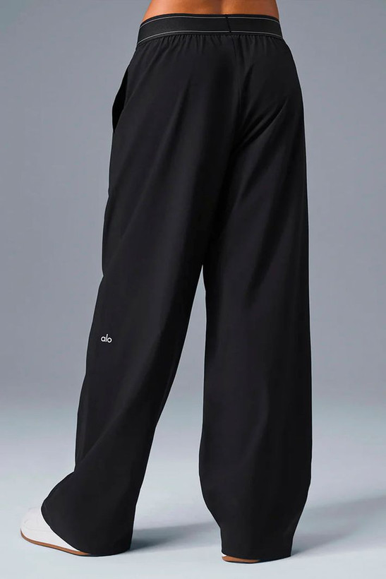 شلوار زنانه لوکس Alo Yoga Suit Up فاق بلند اورجینال | کد W51432R