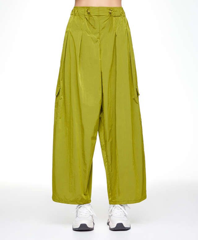 شلوار کارگو نایلونی اویشو – OYSHO Water-Repellent Nylon Cargo Trousers