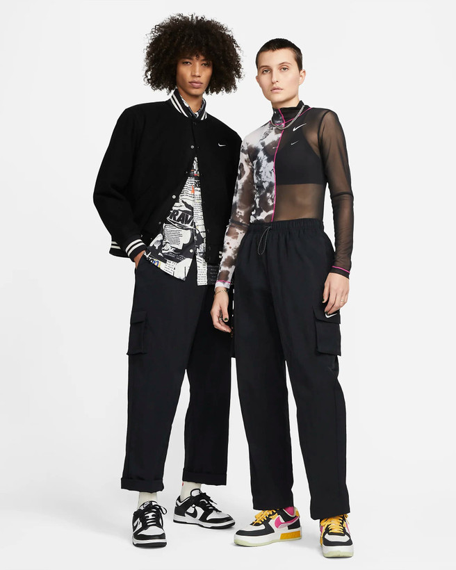 شلوار کارگو زنانه نایک Sportswear Essential – مشکی | DO7209-010